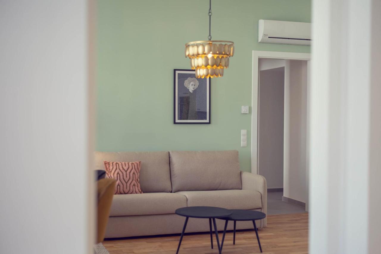 The 77 Erna Apartament